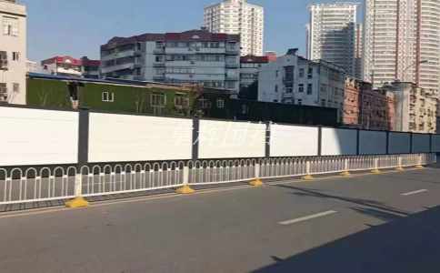 簡(jiǎn)易圍擋是否可以增加廣告投放渠道？